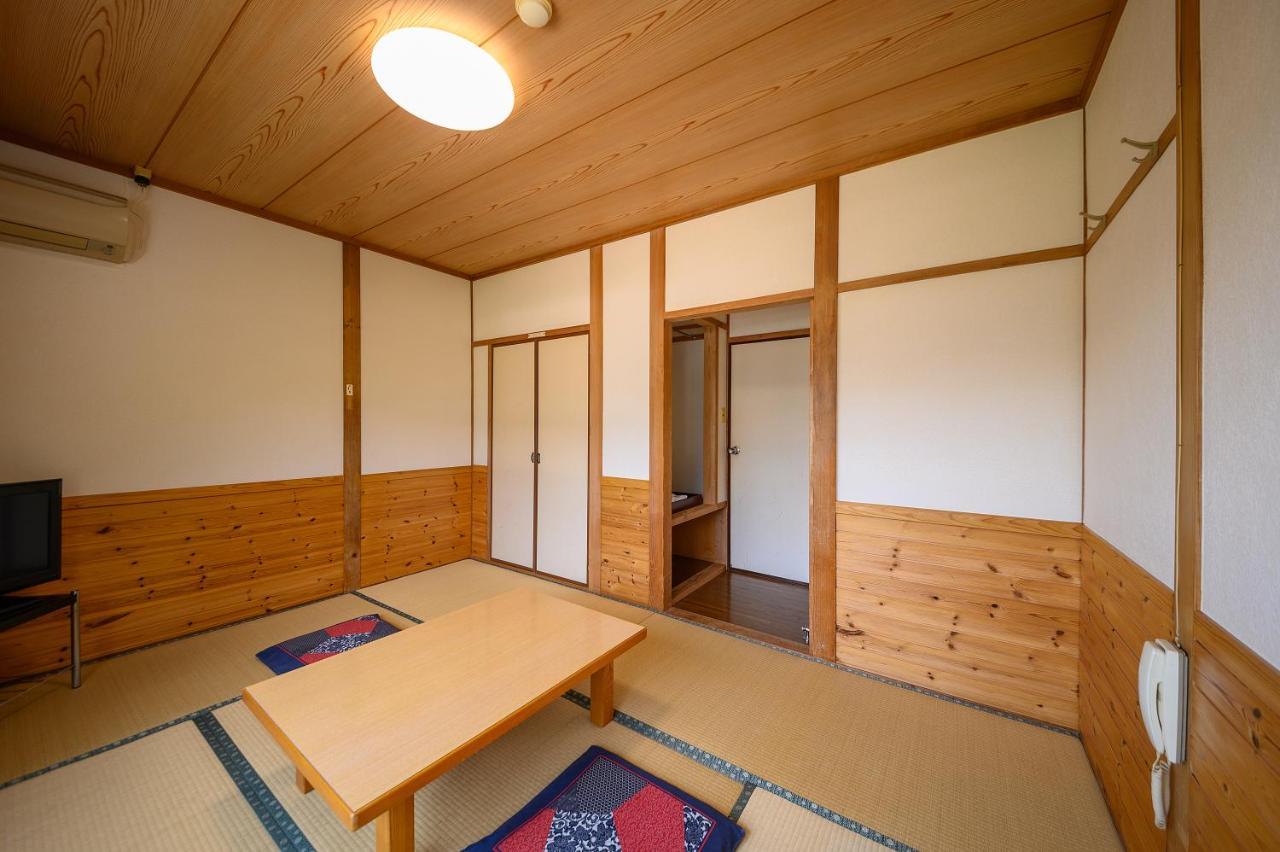 Minshuku Tsutaya Hotell Yufu Eksteriør bilde